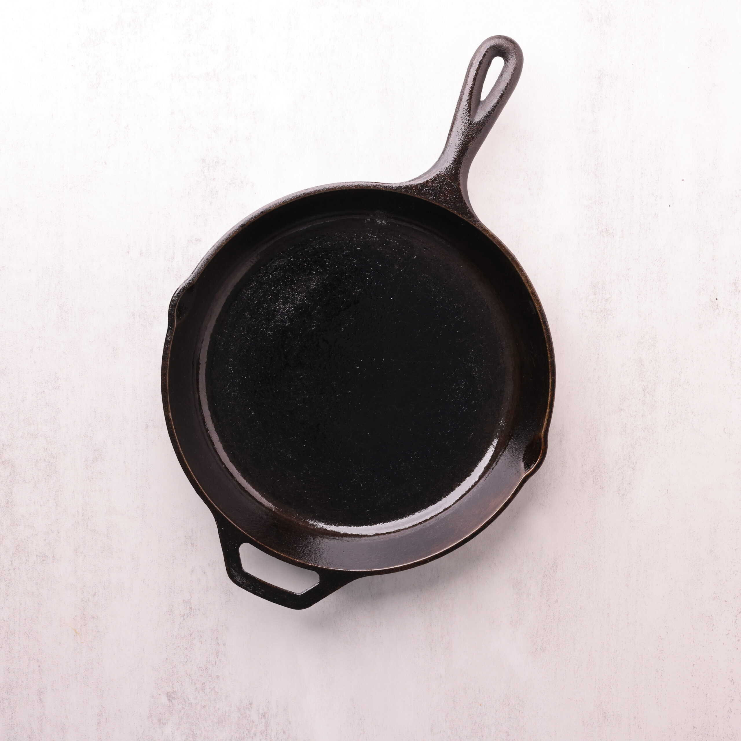 An oiled skillet.